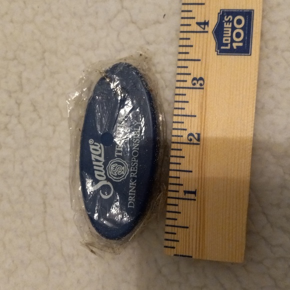 Sauza Tequila Floating Keychain New in Package Beach Surfing Swim Camping - Picture 3 of 3